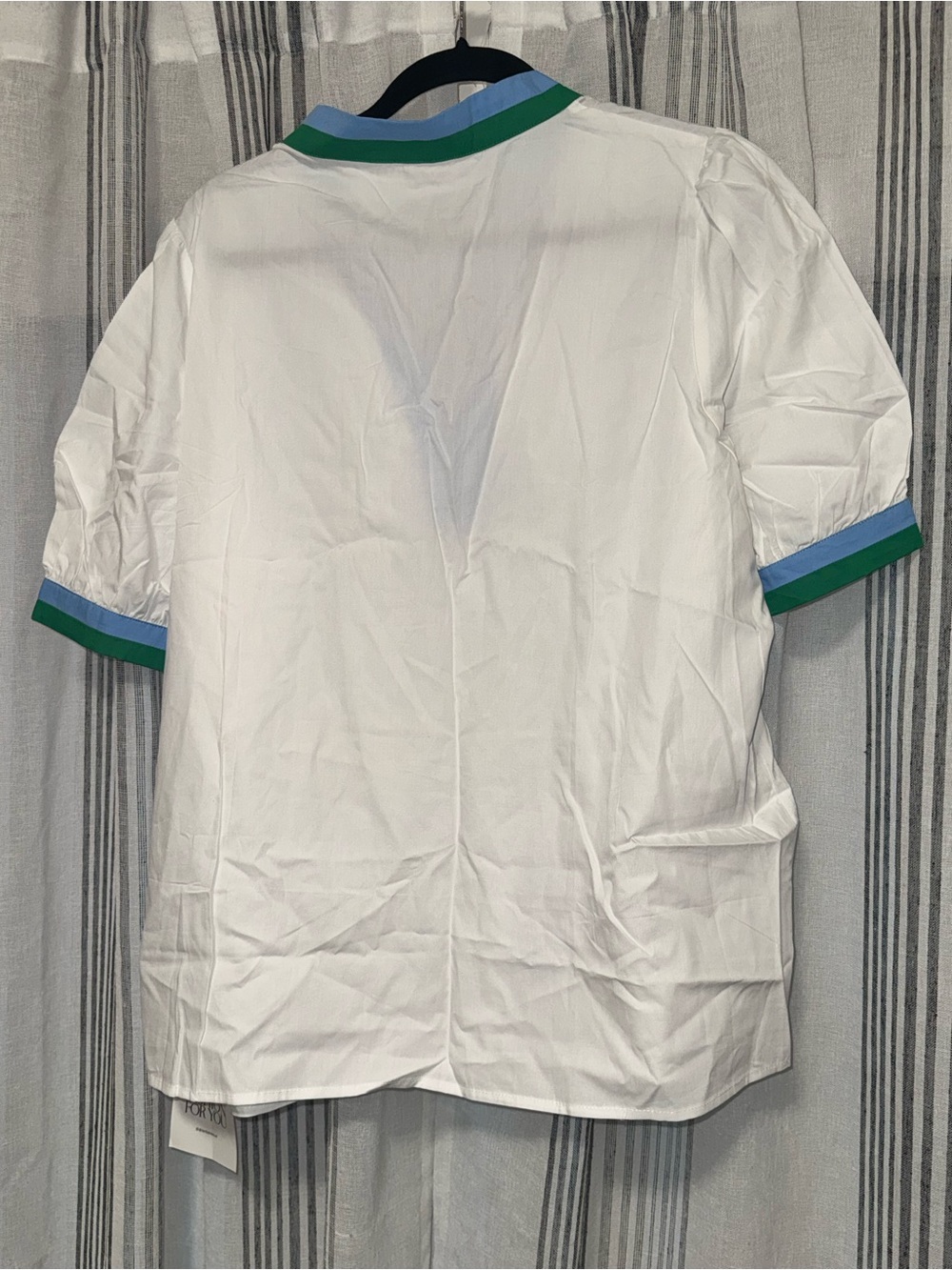 NWT White Puff Sleeve V-Neck Top with Green & Light Blue Trim XXL - Picture 3 of 4